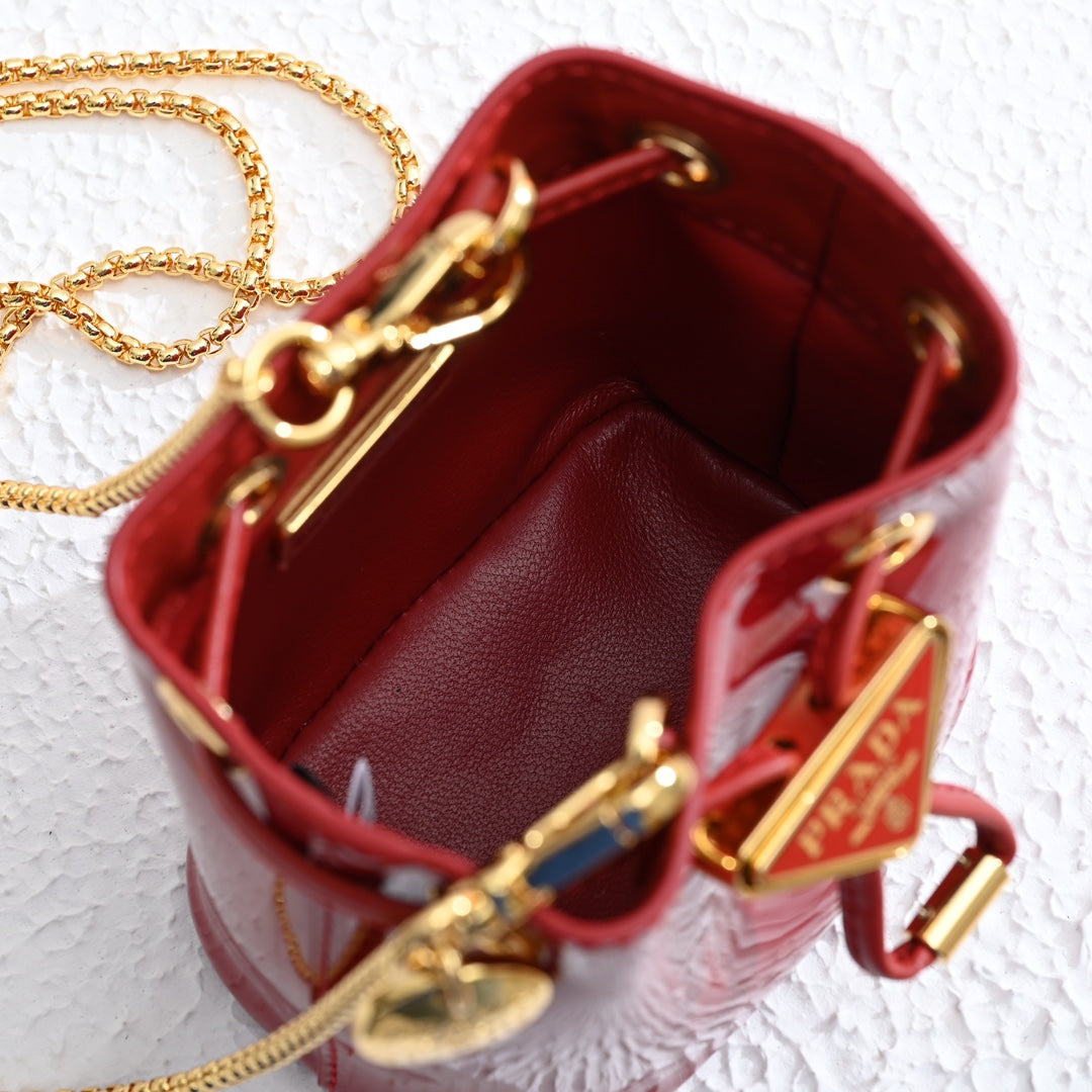 PD Patent leather mini-pouch