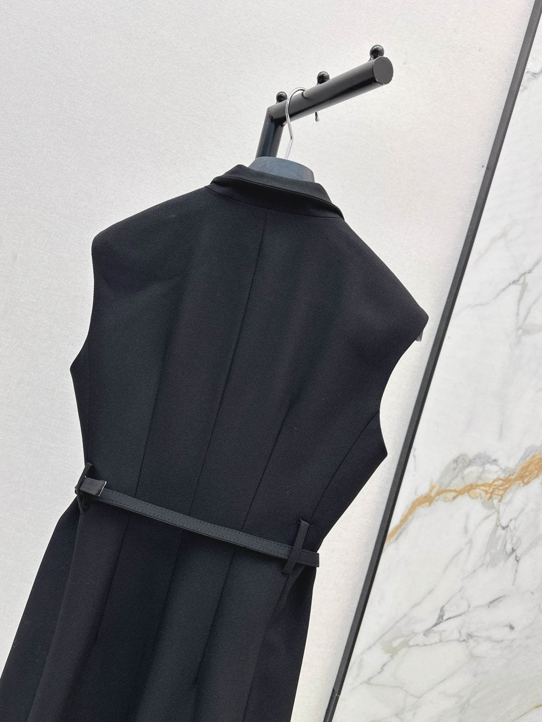 CD New Sleeveless long dress