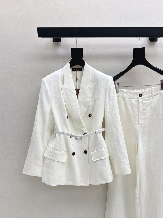 Loro New linen suit