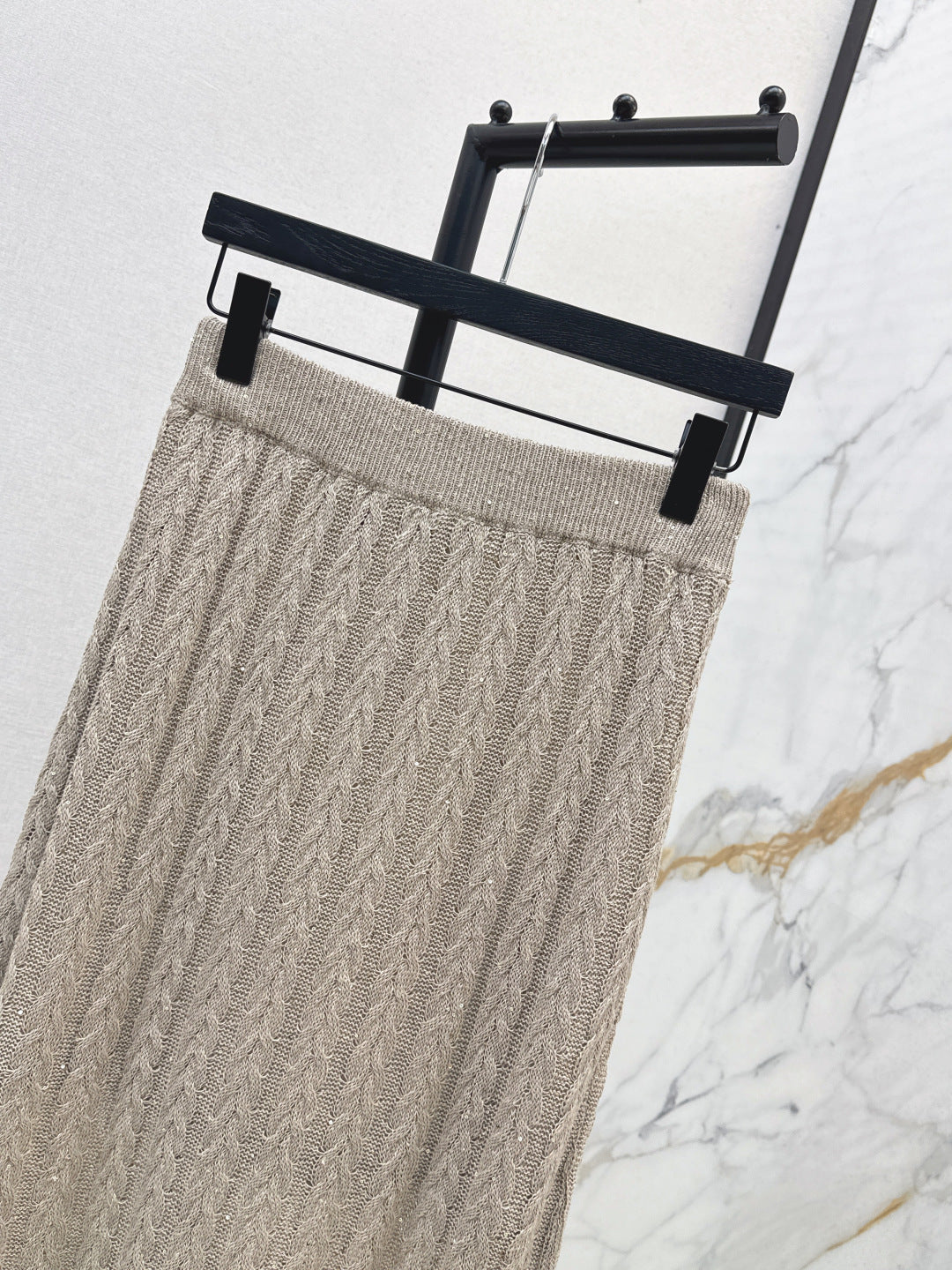 Brune New linen skirt