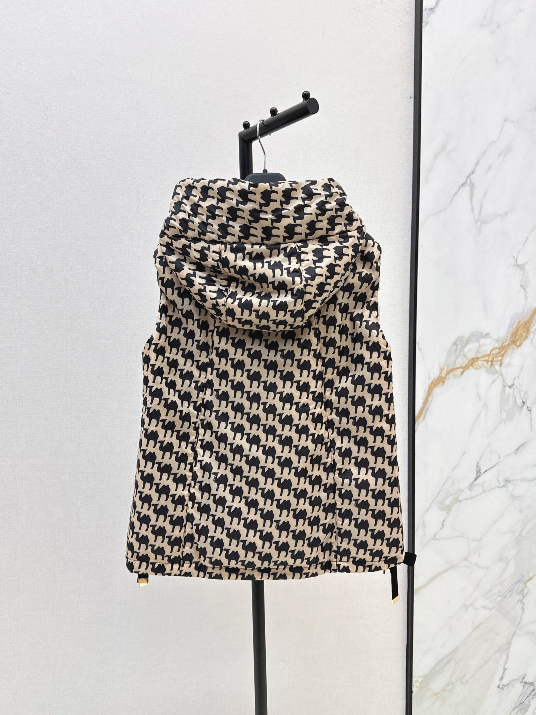 Max NEW Hooded vest jacket