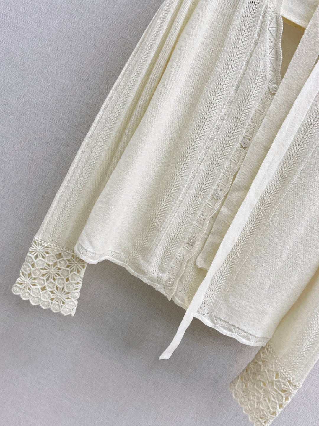 Chan NEW Cardigan + knitted hat