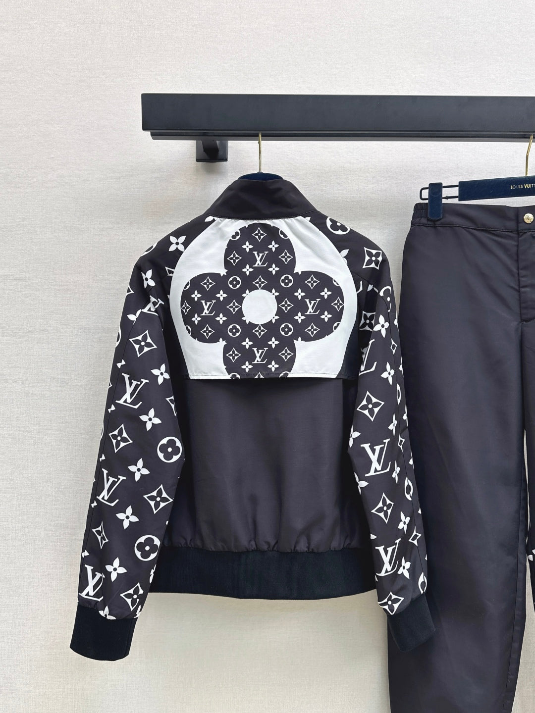 Louis NEW presbyopia casual suit