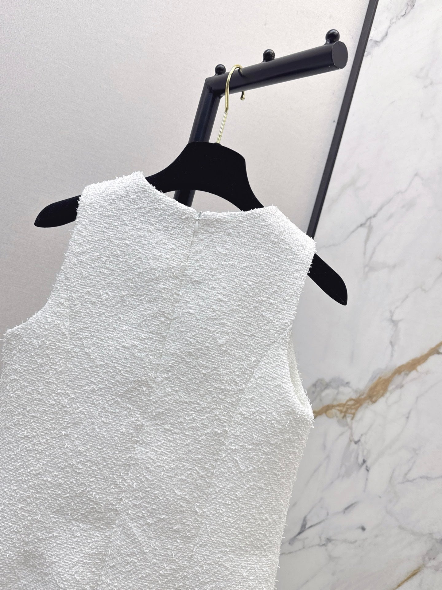 Chan NEW Sleeveless dress