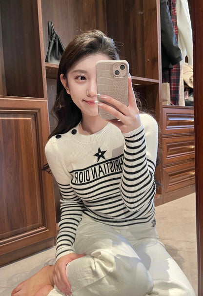 CD New knitted sweater