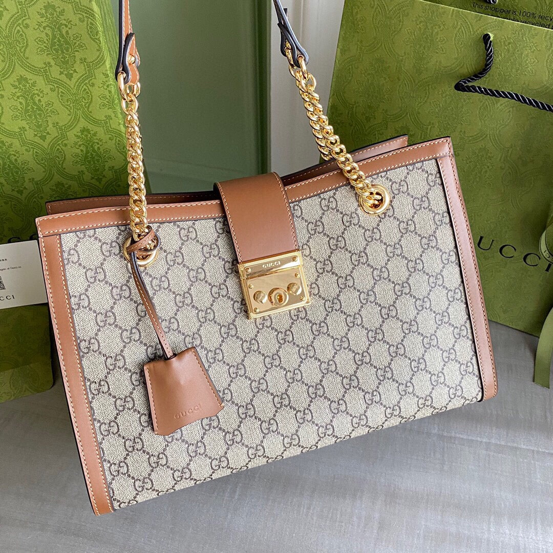 GC  Padlock medium shoulder bag tote Beige/ebony GG Supreme canvas, with brown leather detail