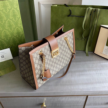 GC  Padlock medium shoulder bag tote Beige/ebony GG Supreme canvas, with brown leather detail