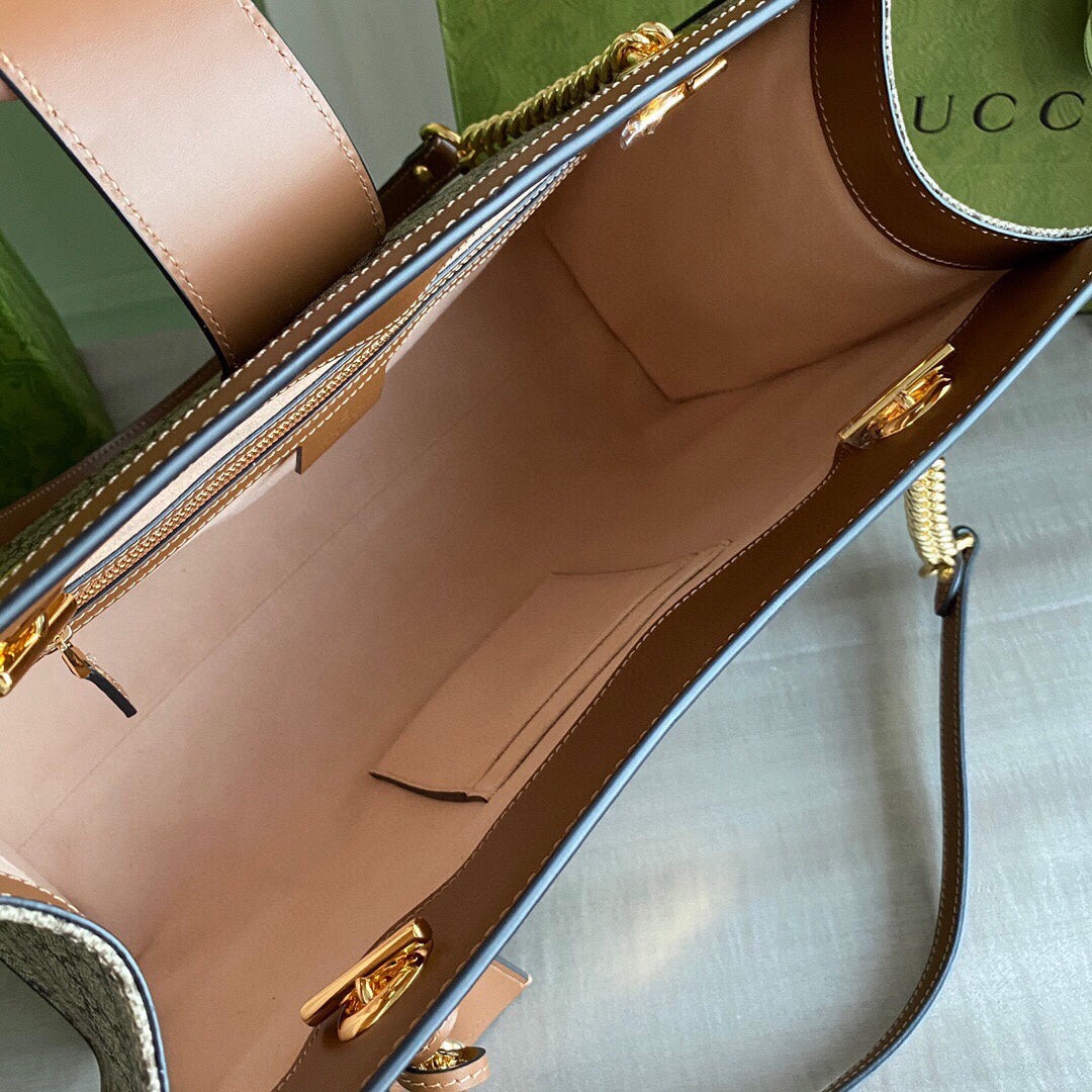 GC  Padlock medium shoulder bag tote Beige/ebony GG Supreme canvas, with brown leather detail