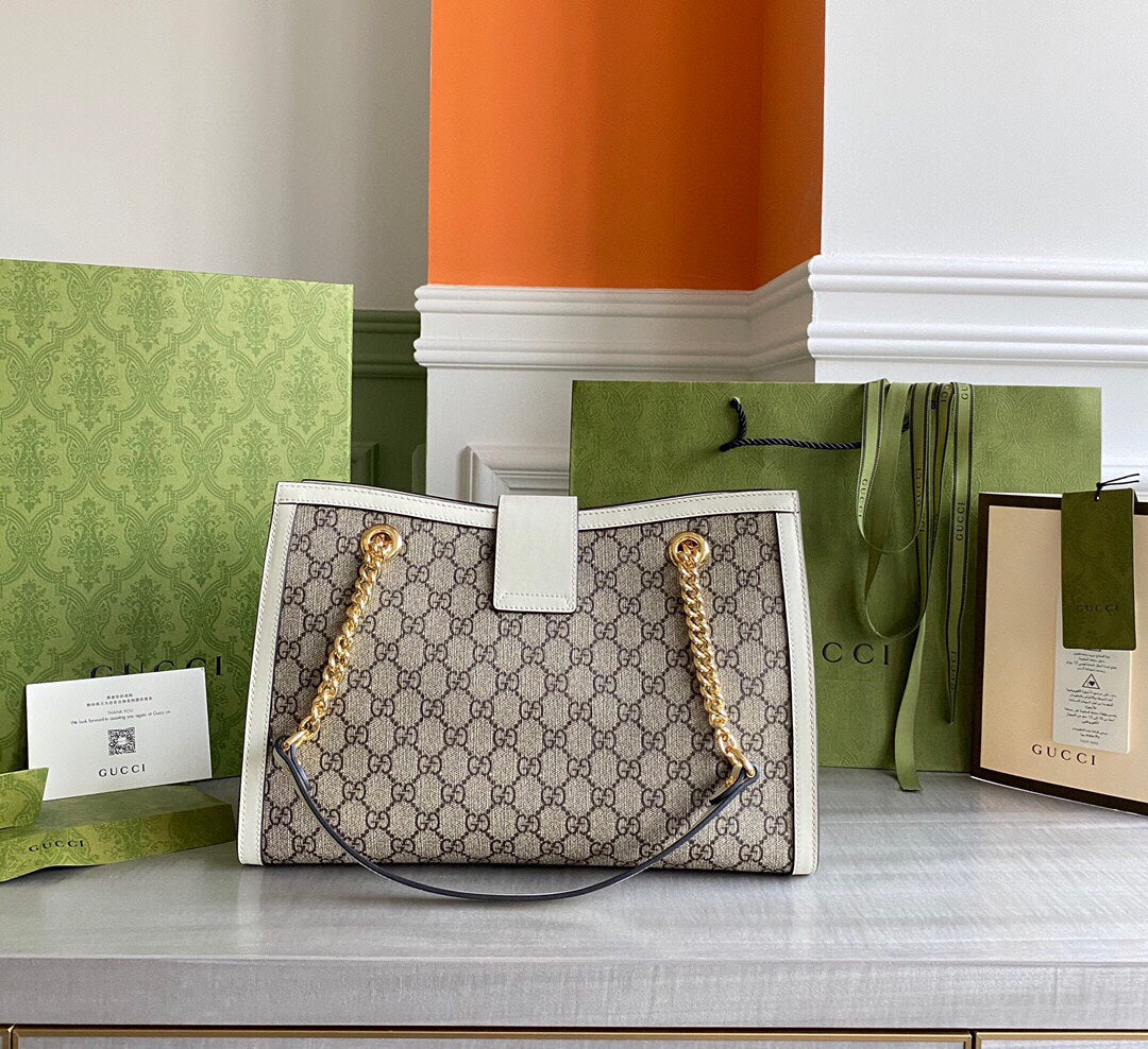 GC  Padlock medium shoulder bag tote Beige/ebony GG Supreme canvas, with brown leather detail