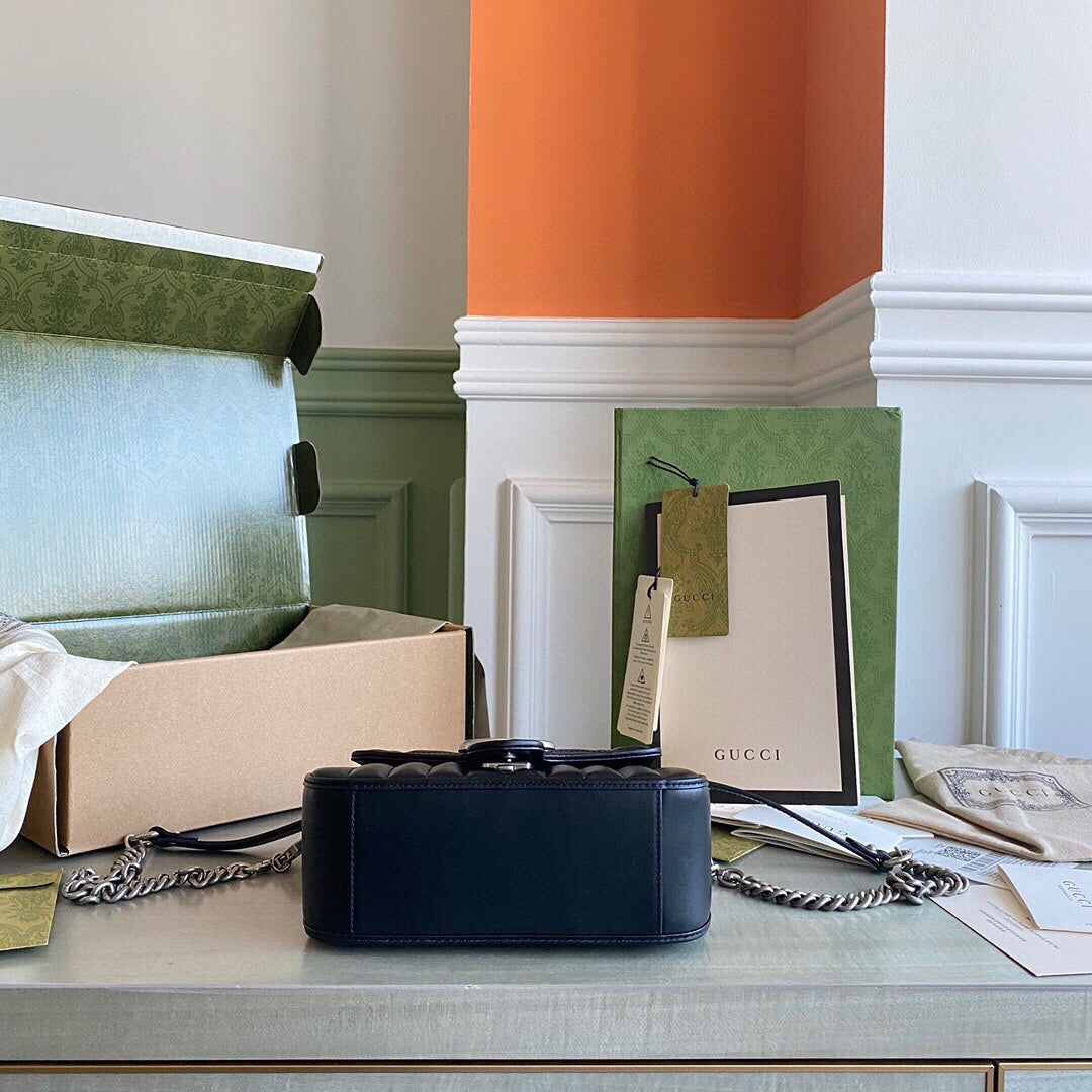 GC Marmont matelassé chevron leather Black / White / Dusty Pink / Gray Blue