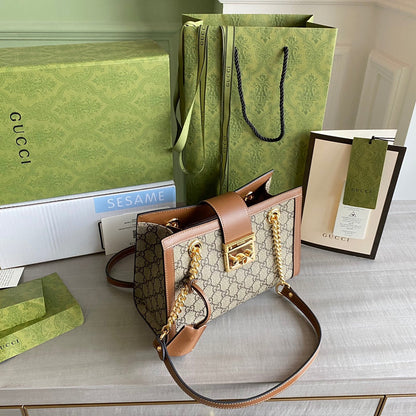 GC Padlock small shoulder bag Beige/ebony GG Supreme canvas, with brown leather detail