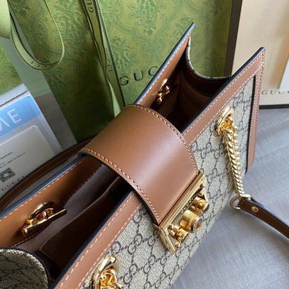 GC Padlock small shoulder bag Beige/ebony GG Supreme canvas, with brown leather detail