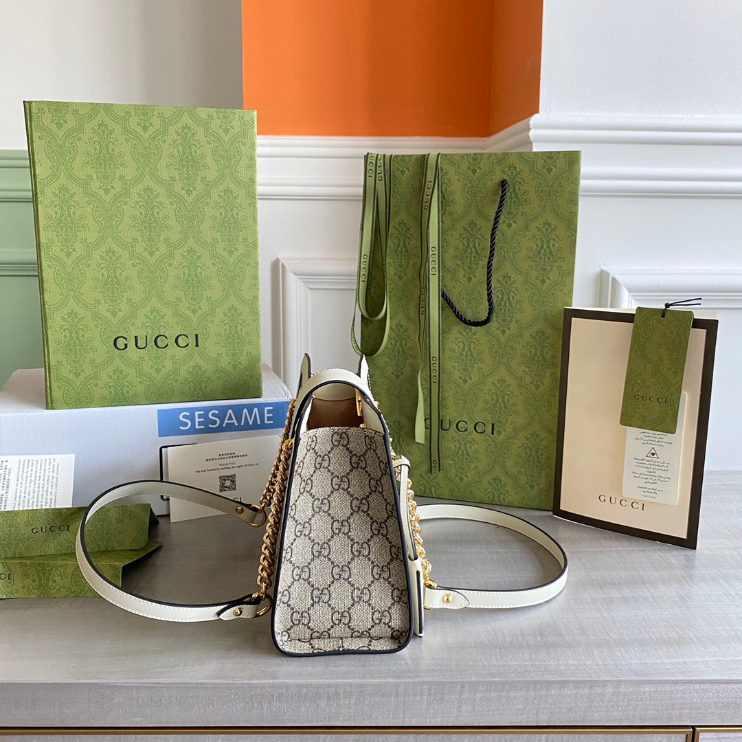 GC Padlock small shoulder bag Beige/ebony GG Supreme canvas, with brown leather detail