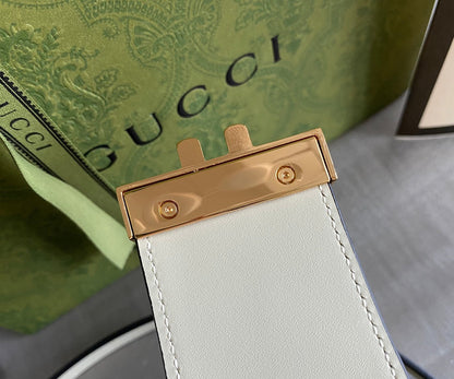 GC Padlock small shoulder bag Beige/ebony GG Supreme canvas, with brown leather detail