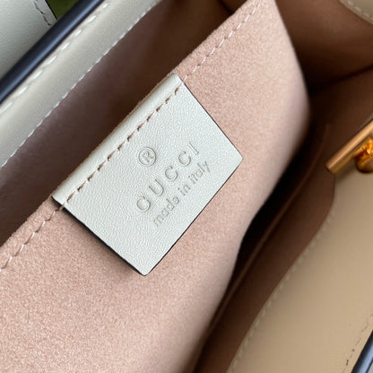 GC Padlock small shoulder bag Beige/ebony GG Supreme canvas, with brown leather detail