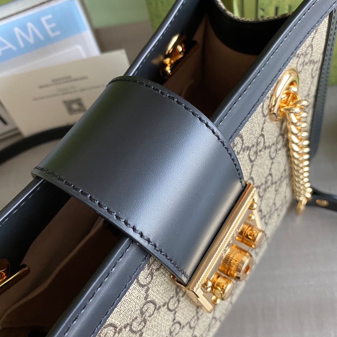 GC Padlock small shoulder bag Beige/ebony GG Supreme canvas, with brown leather detail