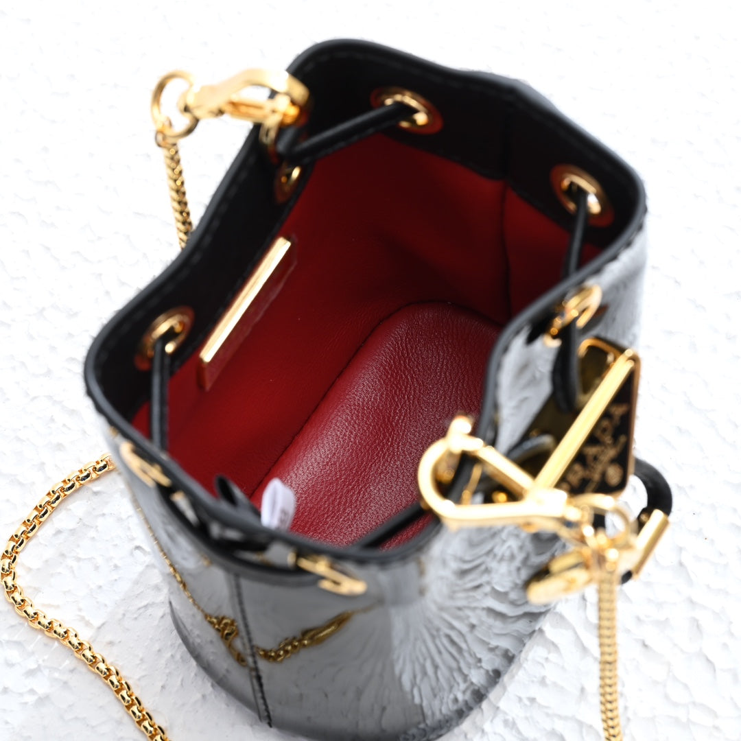 PD Patent leather mini-pouch