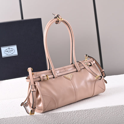 PD LuxSoft Medium leather handbag