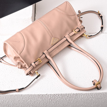 PD LuxSoft Medium leather handbag