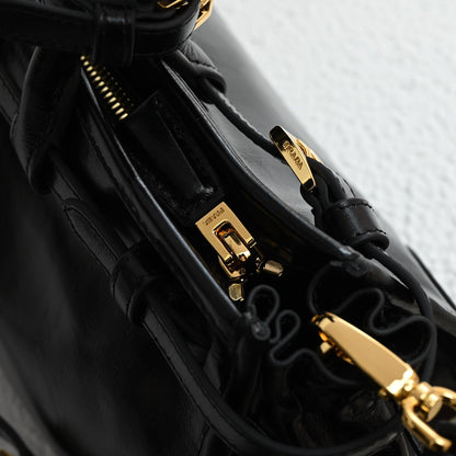 PD LuxSoft Medium leather handbag