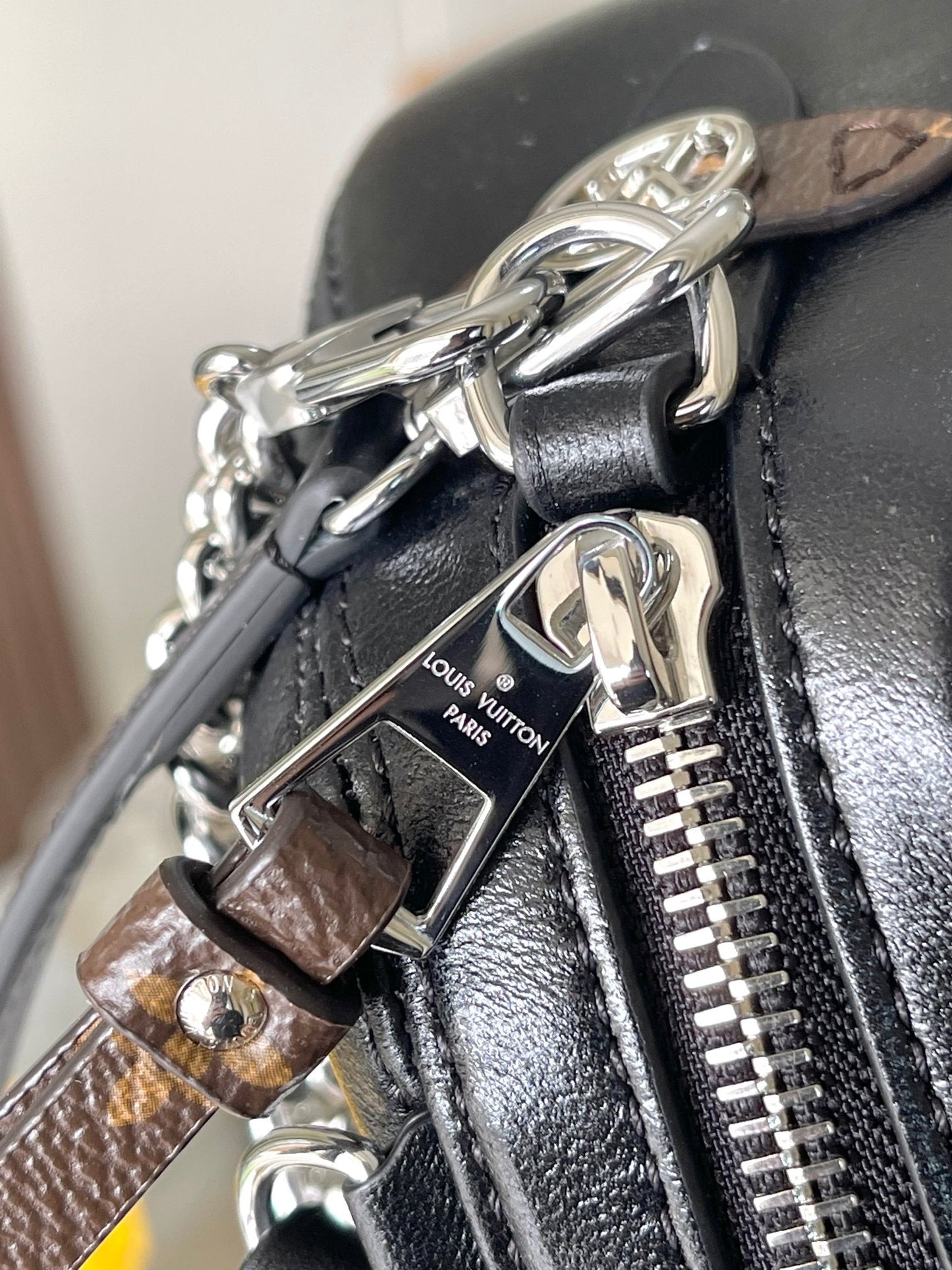 Louis*2025 New Product Black Bag