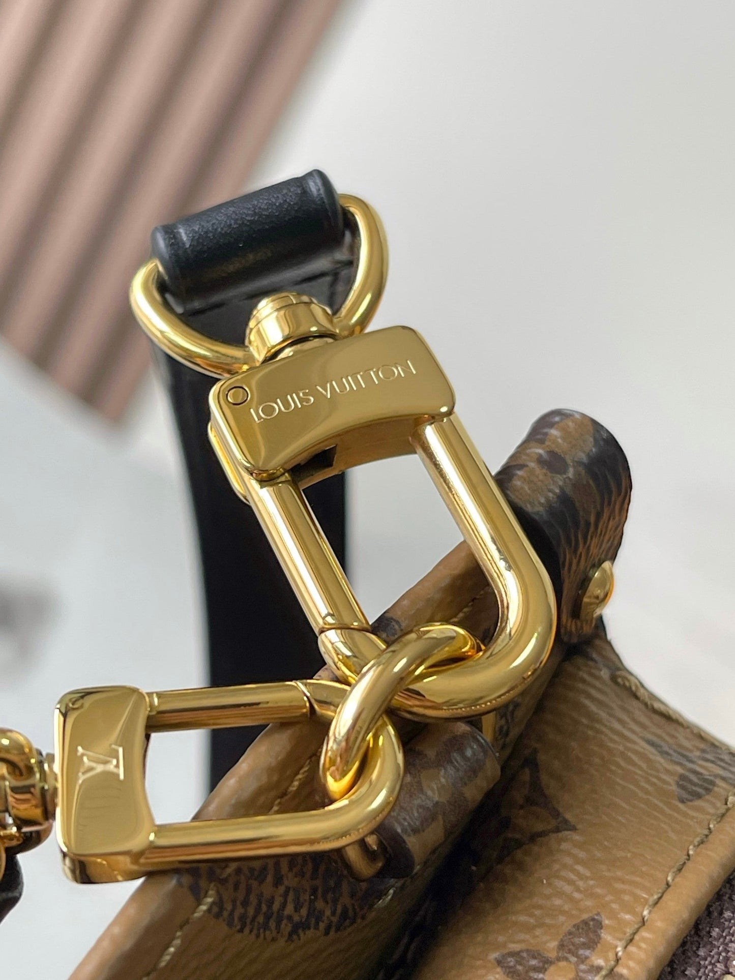 Louis*New Arrivals Handbags