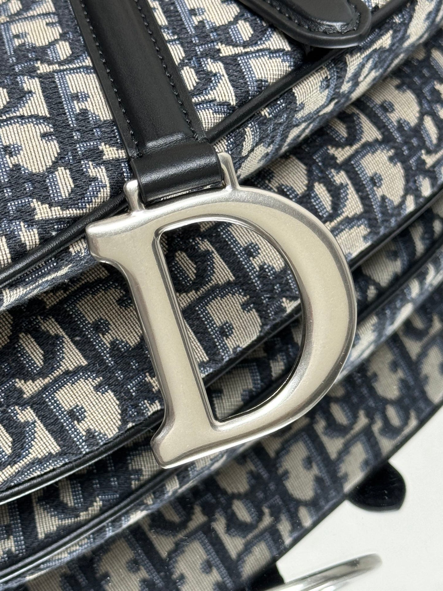 High version 💯 D* saddle bag