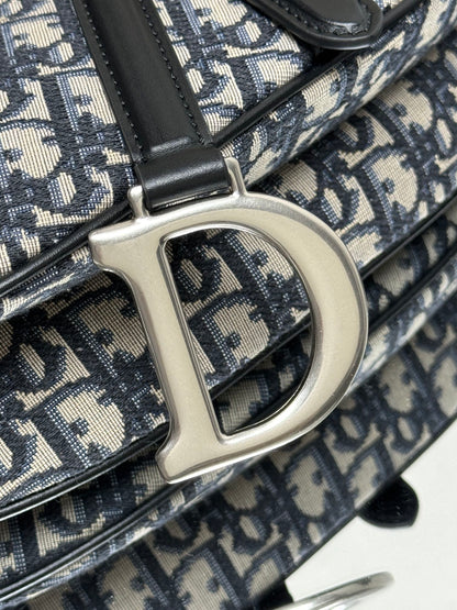 High version 💯 D* saddle bag