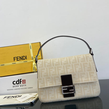 High quality 💯 ladies bag