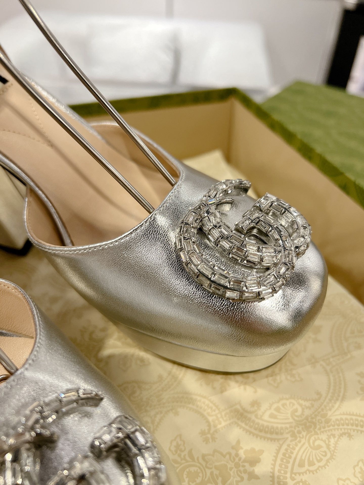 G* New high heels with crystal diamond double G buckle