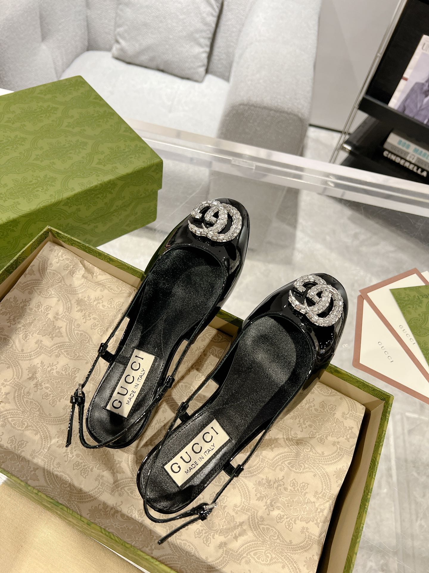 G* New Crystal Diamond Double G Buckle