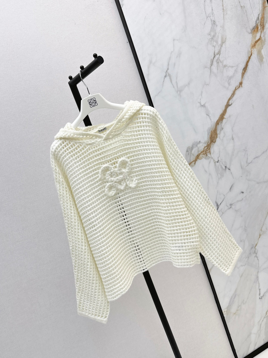 Loe 25fw Hooded sweater