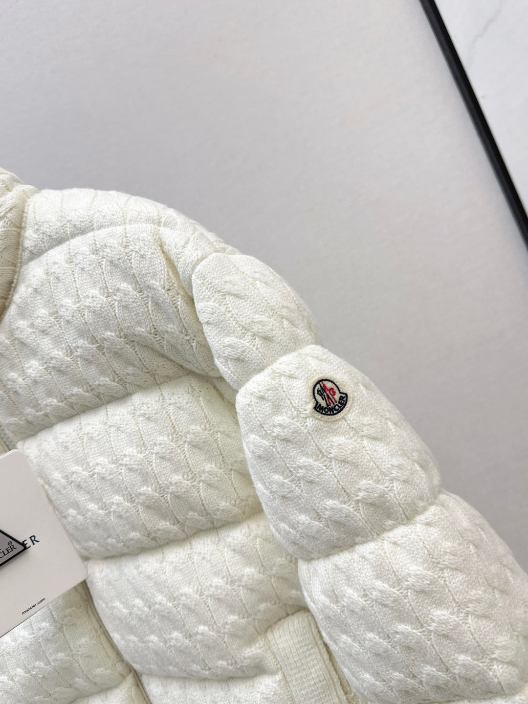 Monc 25fw down jacket