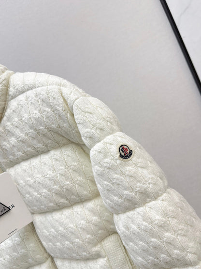 Monc 25fw down jacket