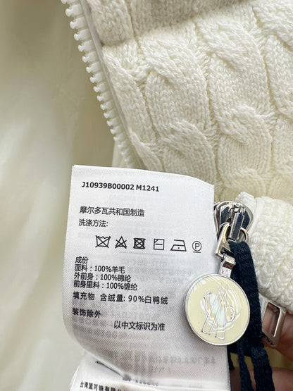 Monc 25fw down jacket