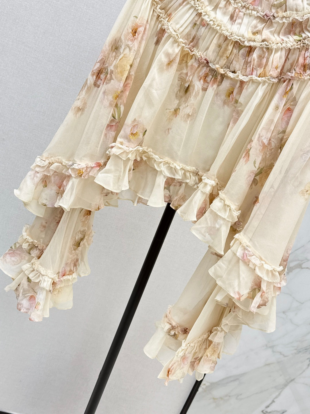 Zimm 25fw  embroidered shirt