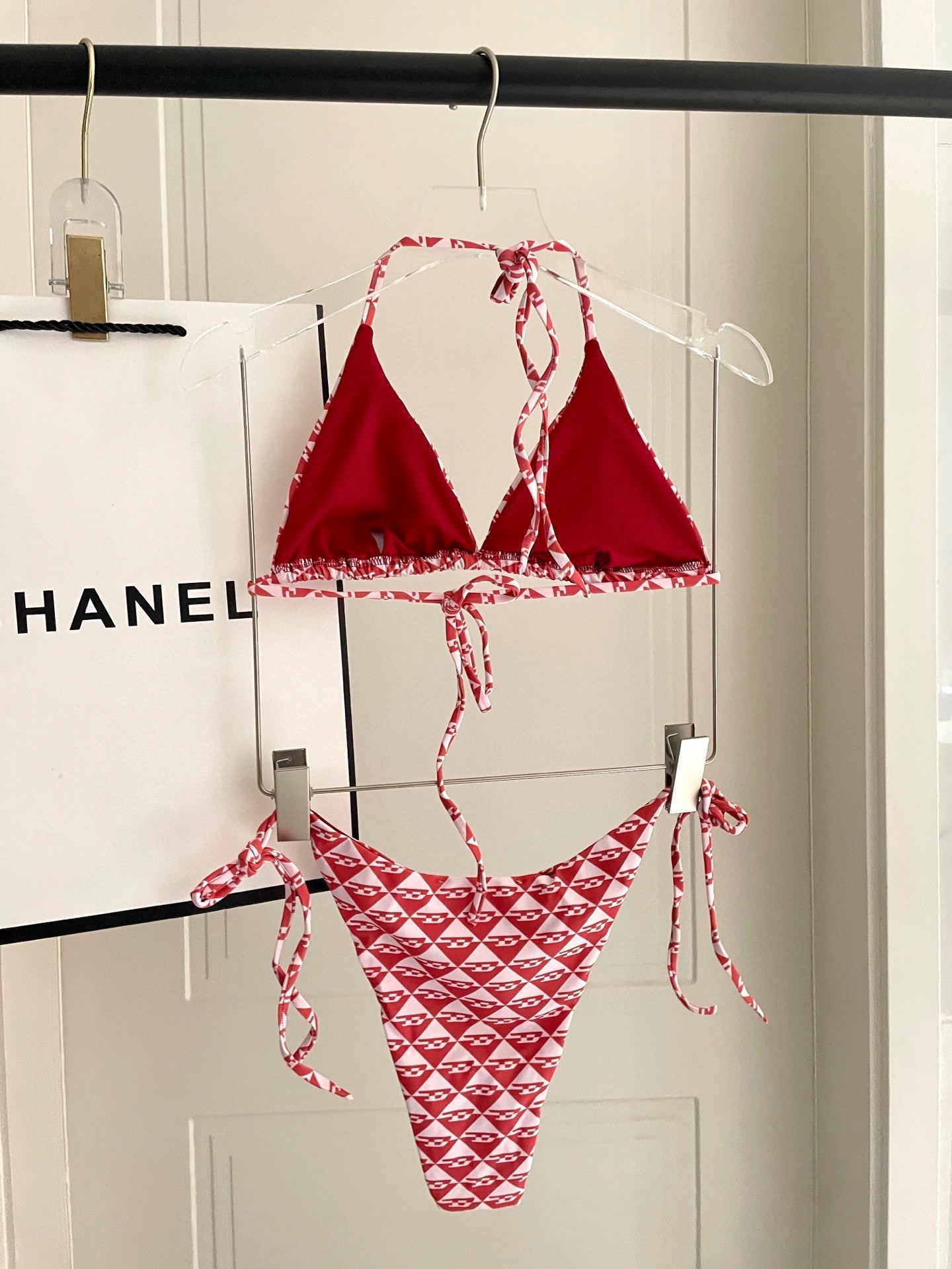 New style L swimsuit