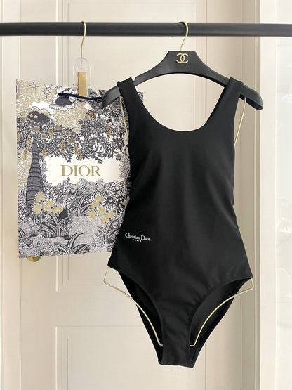 New style L swimsuit
