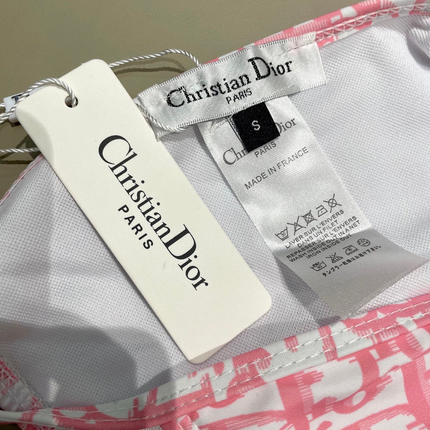 New style L swimsuit