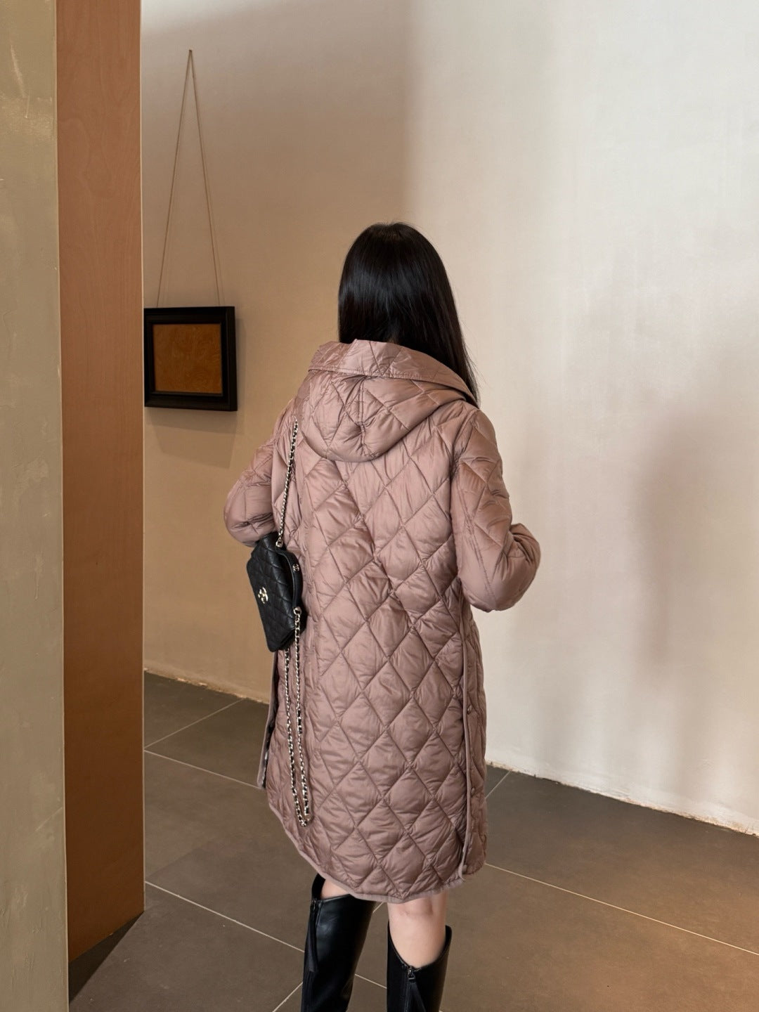 Bur New Diamond-patterned mid-length down jacket