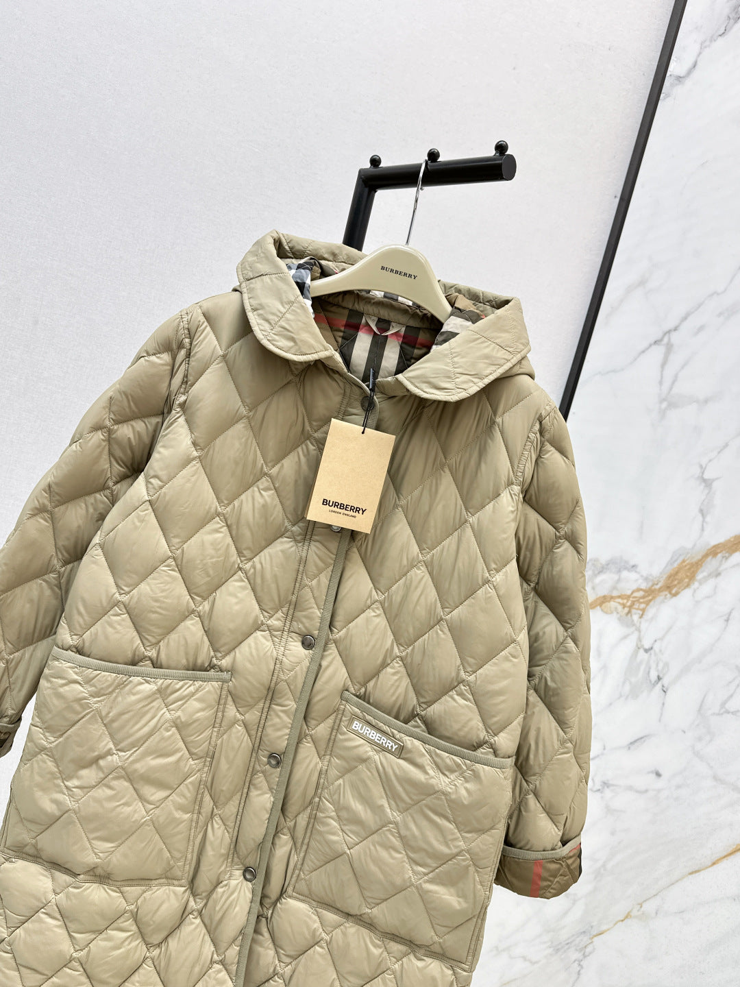 Bur New Diamond-patterned mid-length down jacket