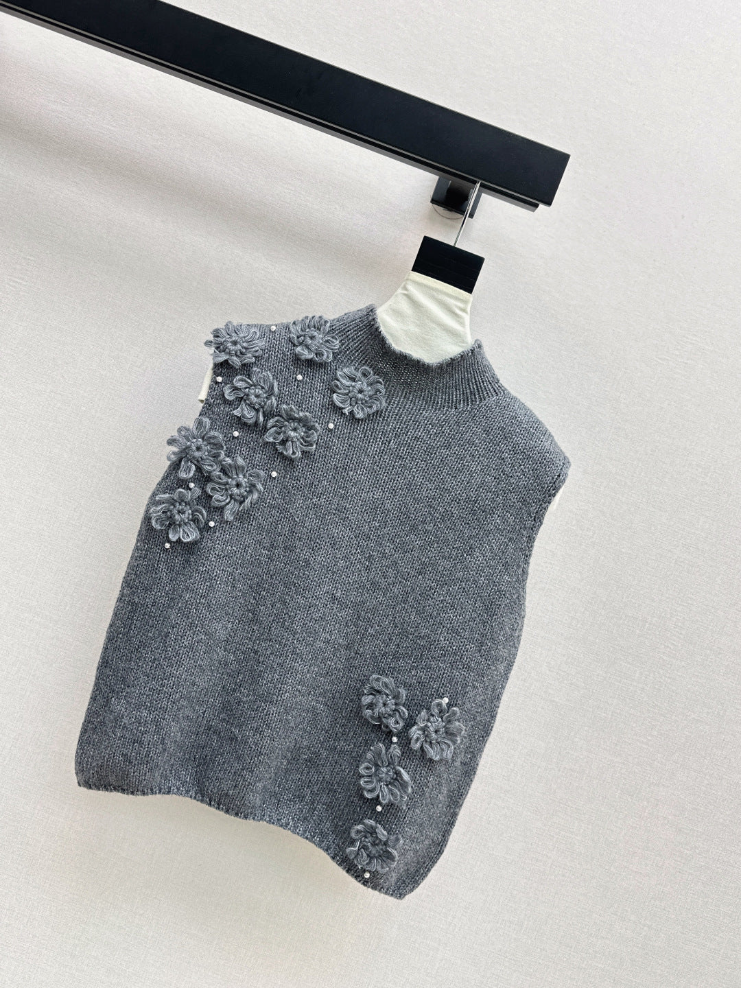 Chan  New knitted vest