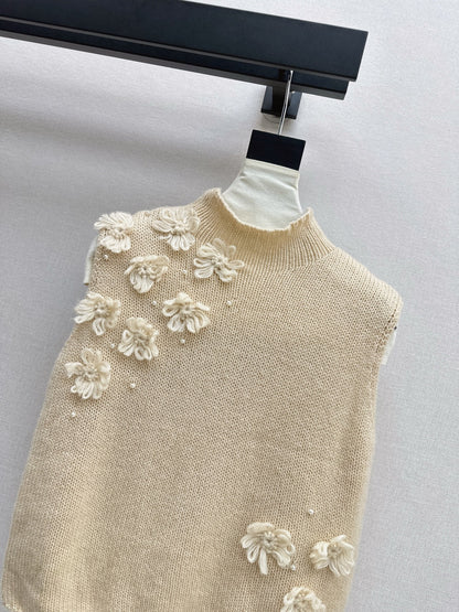 Chan  New knitted vest