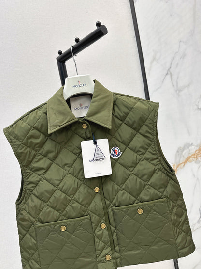 Monc  New Diamond-patterned lightweight lapel padded vest