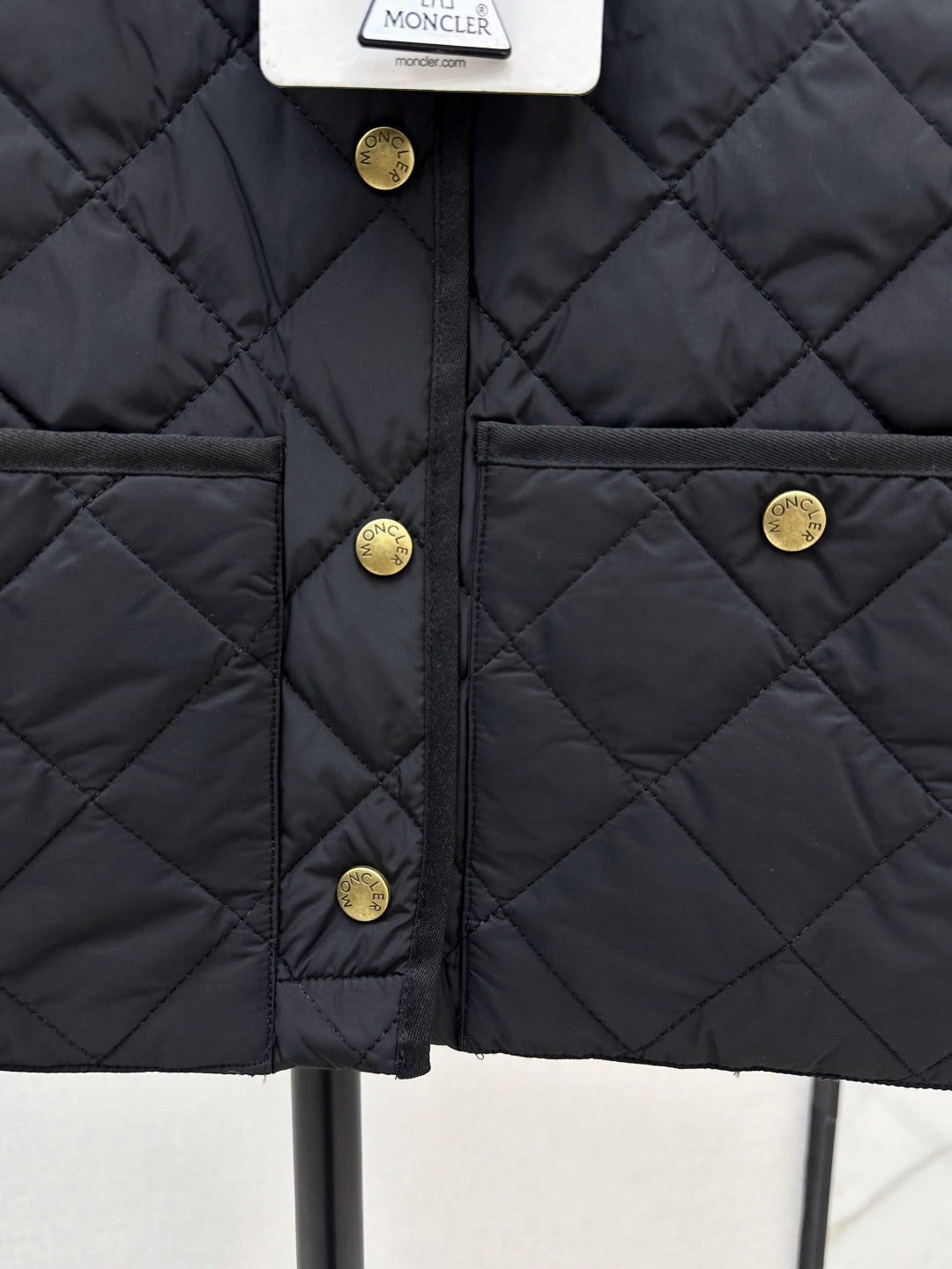 Monc  New Diamond-patterned lightweight lapel padded vest
