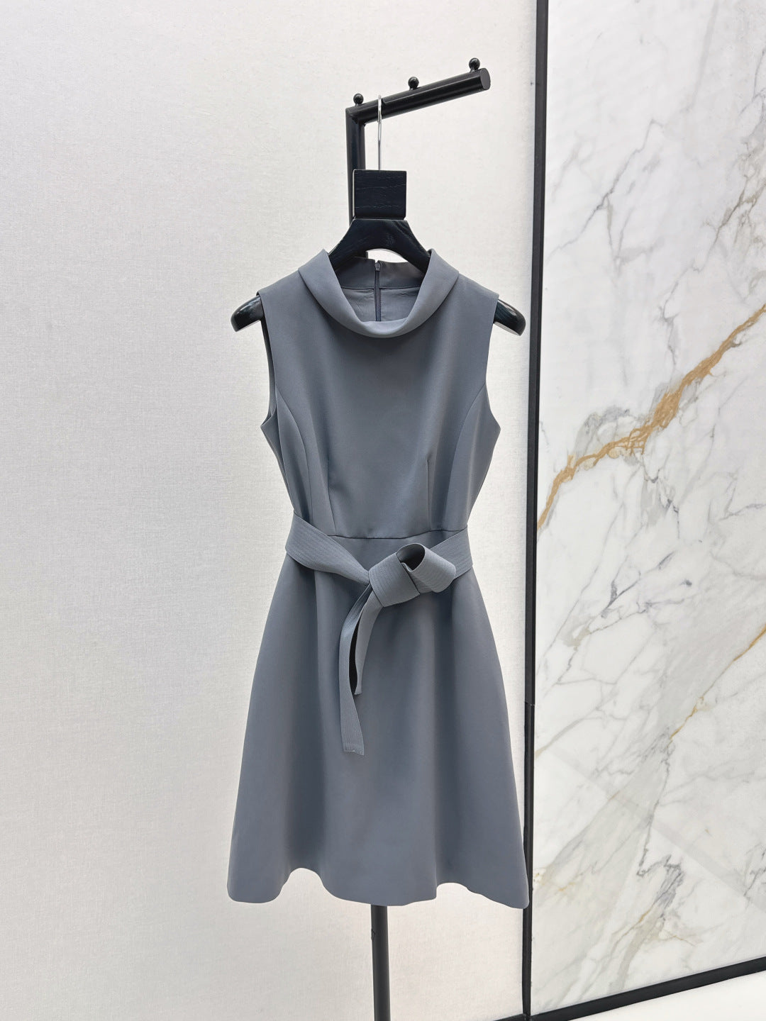 CD New Stand collar belt dress