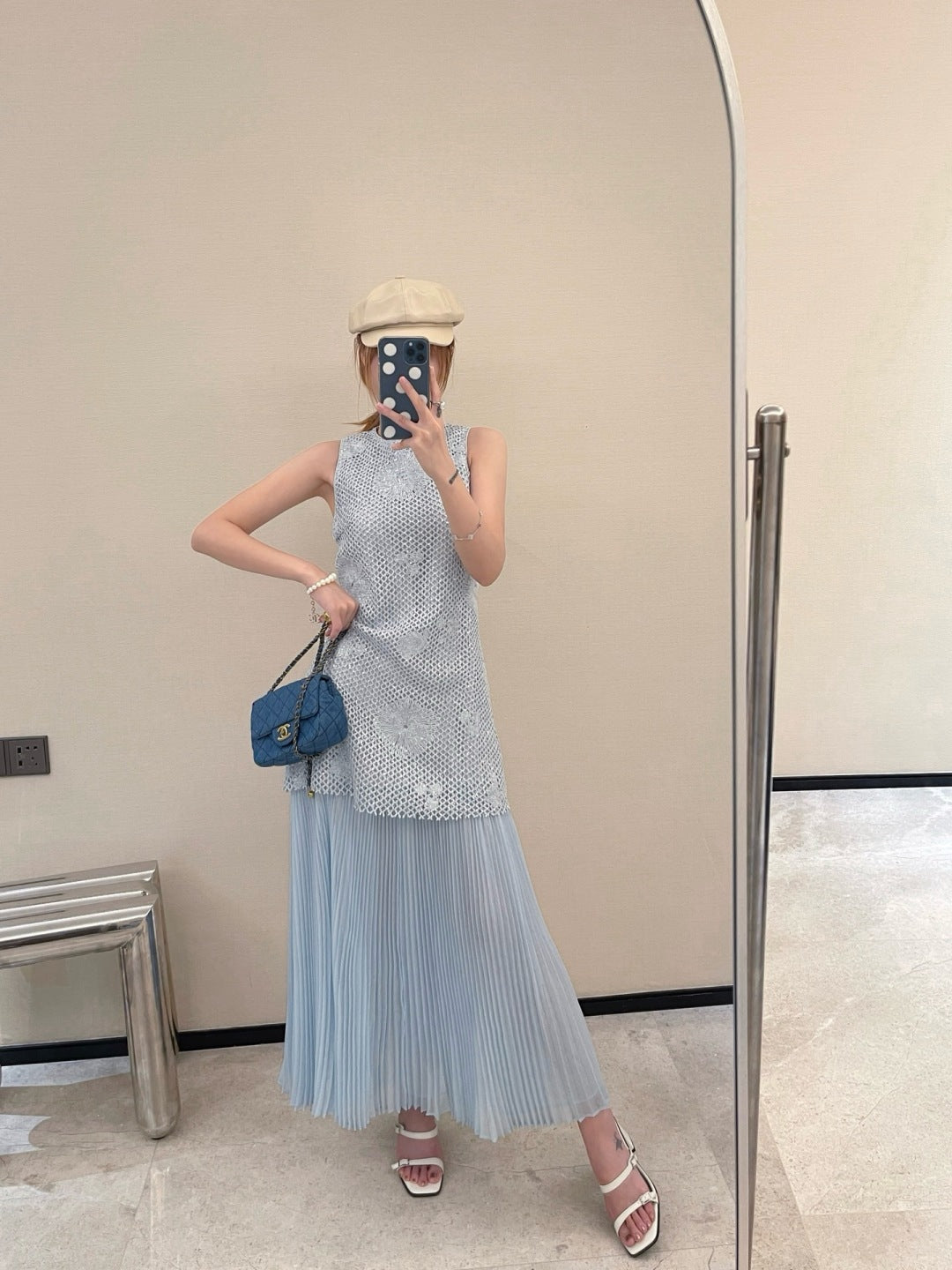 Vlan New sleeveless dress