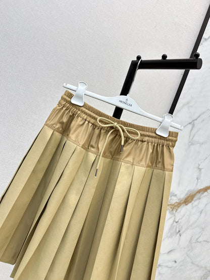 Monc New pleated skirt