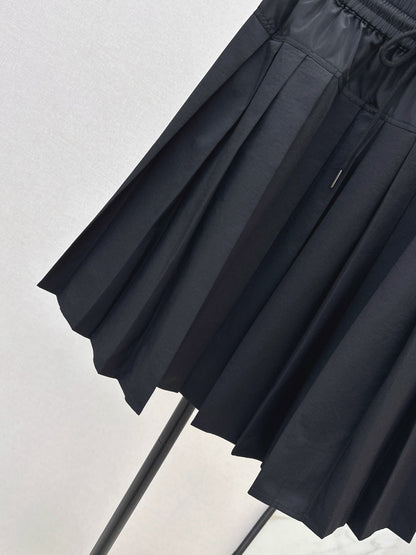Monc New pleated skirt