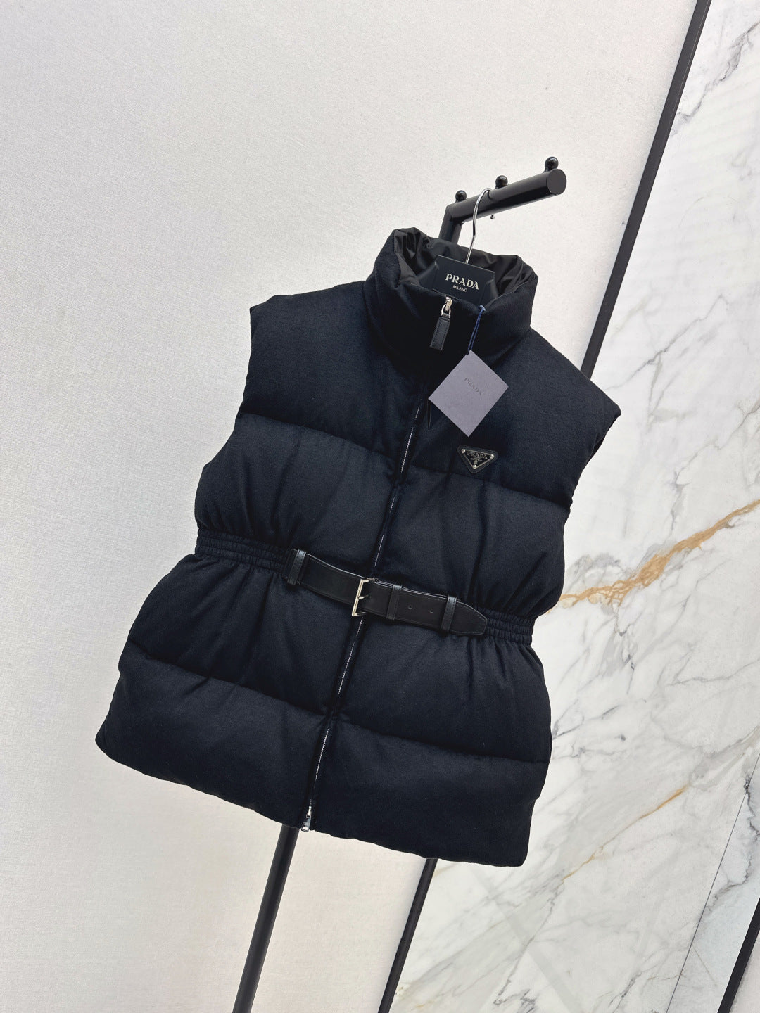 Pra New belt waist vest down jacket